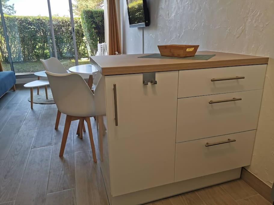 Acces Direct A La * Bernieres-sur-Mer